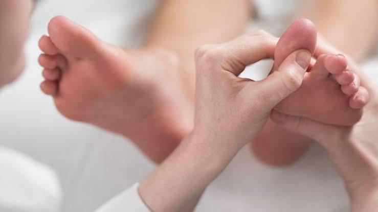 Shiatsu therapy, reflexology Mindfulness